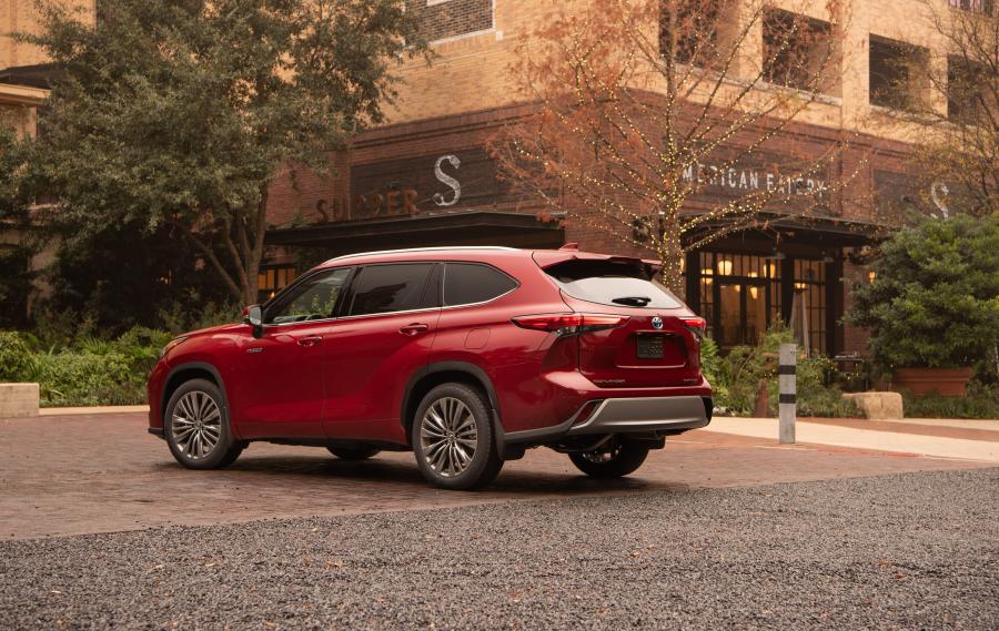  Toyota Highlander Hybrid Platinum AWD 2019 года  (фото 30 из 67)